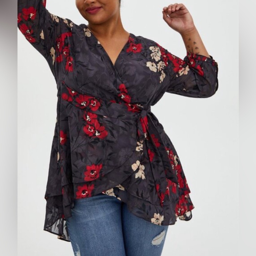 Torrid Grey Floral Clip Wrap Tunic